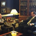 El expresidente sostuvo una reunión con el congresista republicano Mario Diaz-Balart00