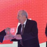 El Presidente entrega a Jenaro Pérez el Premio al Empresario del año 2014 Foto: Juan Pablo Bello - SIG