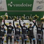 Los ciclistas del Sky celebran el triunfo en la contrarreloj por equipos del Tour de Romandía.