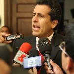 Reformas constitucionales, se hacen dentro del Congreso Luis Fernando Velasco