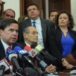 Gobierno radicó acto legislativo para cumplirle a los colombianos4