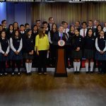 El Presidente Santos dio la bienvenida a la Casa de Nariño a estudiantes de colegios públicos que disfrutarán de los Campos de Inmersión en inglés, a los que asistirán casi 3.000 jóvenes.