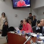 Ana Paola Agudelo en debate con Mindefensa