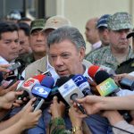 Antes de iniciar un Consejo de Seguridad en Tibú, el Presidente Santos celebró la liberación de la periodista Salud Hernández-Mora y exigió que de manera inmediata sean regresados los periodistas de RCN Televisión.