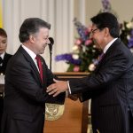 Al posesionar al Fiscal General de la Nación, Néstor Humberto Martínez, el Presidente Santos le solicitó investigar exhaustivamente los casos emblemáticos de corrupción en el país.