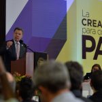 Este proceso ha estado acompañado siempre por la creatividad, expresó el Presidente Santos este miércoles, en el Encuentro Nacional “La creatividad para construir paz”, organizado por el diario El Espectador.