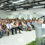 Gaviria reta a Uribe a un debate público sobre el plebiscito3