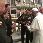 dia-historico-para-la-policia-saludamos-a-s-s-papa-francisco-y-oramos-por-reconciliacion-y-policias-de-colombia