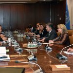 Este lunes el Presidente Juan Manuel Santos tuvo una entrevista con el Secretario de la ONU, Ban Ki-moon a quien agradeció los buenos oficios del organismo para lograr el acuerdo y su disposición para conseguir una paz estable y duradera.