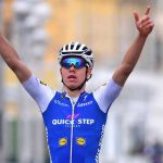 David de la Cruz se lleva la tercera etapa de la Vuelta al País Vasco y es nuevo líder