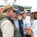 Presidente de la República, acompañado del Ministro de defensa Nacional recorrieron la ciudad de Mocoa6