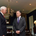 Una cordial bienvenida a su casa le dio este viernes el Vicepresidente de EEUU, Mike Pence, al Presidente Santos, en la etapa final de la visita del Mandatario colombiano a Washington en compaía del Embajador   Juan Carlos Pinzón.