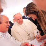 encuentro entre la Ministra Giha y el Papa Francisco en Medellín 2017-09-09 at 2.14.51 PM (2)