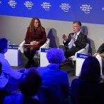 El panel “Alcanzando una paz sostenible en un mundo polarizado” convocó al Presidente Santos y al activista indio Kailash Satyarthi, Premios Nobel de Paz 2016 y 2014, respectivamente.