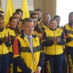 Iremos a Cochabamba a ganar muchas medallas. dijo el  Presidente de la República en la entrega del Tricolor Nacional al equipo de Colombia en los XI Juegos Suramericanos de Bolivia.