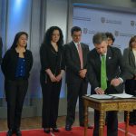 Foto: Javier Casella - SIG
El Presidente Juan Manuel Santos firmó el decreto sobre medicamentos biotecnológicos, este jueves en la Casa de Nariño.