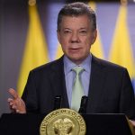 En una alocución a pocas horas de la segunda vuelta de las elecciones presidenciales, el Presidente Juan Manuel Santos invitó a los colombianos a salir a votar temprano este domingo y afirmó que Colombia será la ganadora de la jornada.